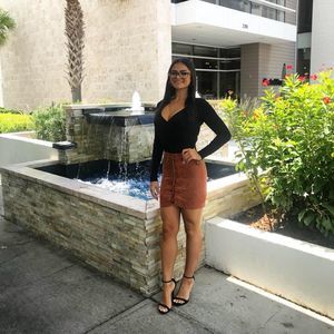 Meet your Posher, Hannah